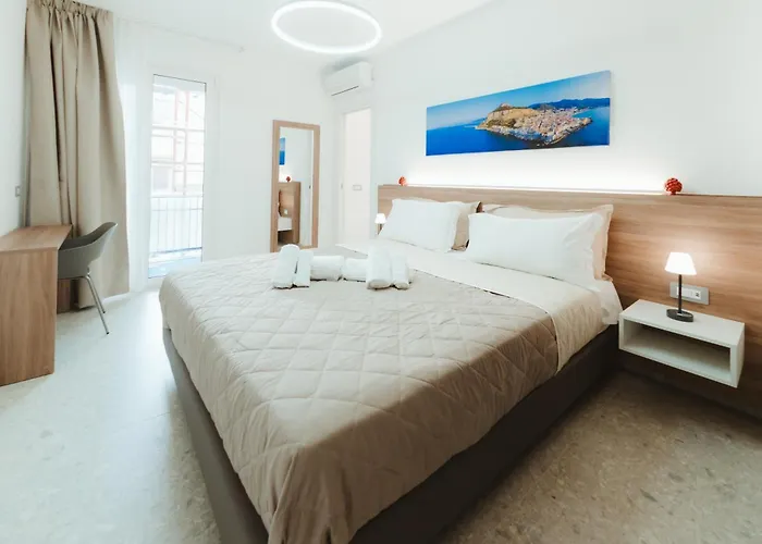 Verga 16 Deluxe Gasthuis 3*